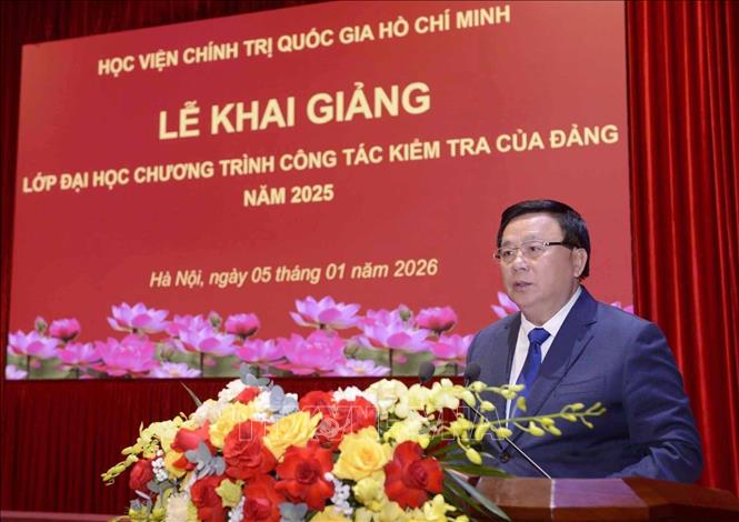 GS.TS Nguyễn Xuân Thắng phát biểu khai giảng. Ảnh: Văn Điệp - TTXVN