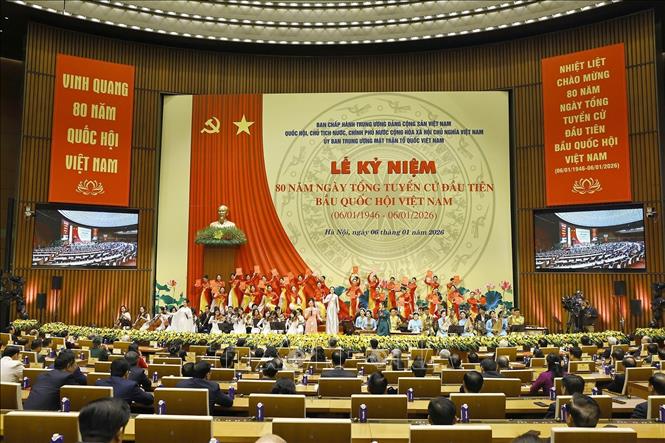 Chương trình nghệ thuật đặc biệt chào mừng Lễ kỷ niệm. Ảnh: Doãn Tấn - TTXVN