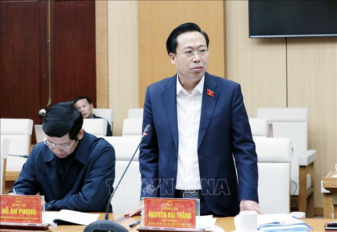 Phó Chủ nhiệm Ủy ban của Quốc hội Nguyễn Đại Thắng phát biểu góp ý về công tác bầu của Phú Thọ tại buổi làm việc. Ảnh: Tạ Toàn – TTXVN 