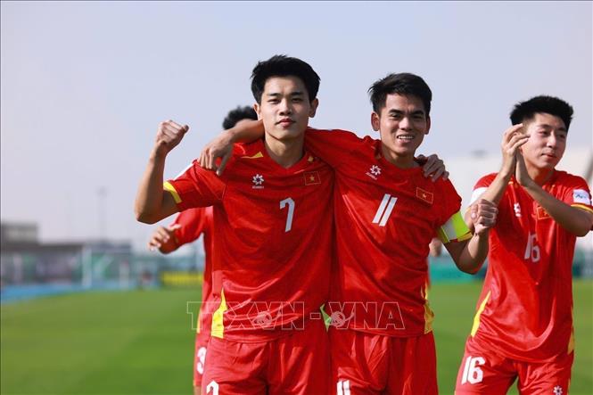 Đình Bắc số 7 ghi bàn từ chấm 11 mét mở tỷ số cho U23 Việt Nam. Ảnh: Nguồn AFC TTXVN phát