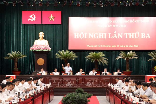 Các đại biểu chủ trì Hội nghị. Ảnh: Tiến Lực - TTXVN