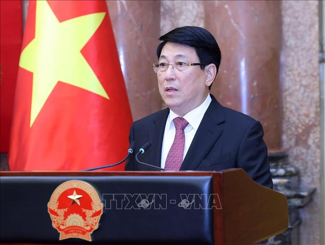 State President Luong Cuong chairs the ceremony. VNA Photo: Lâm Khánh