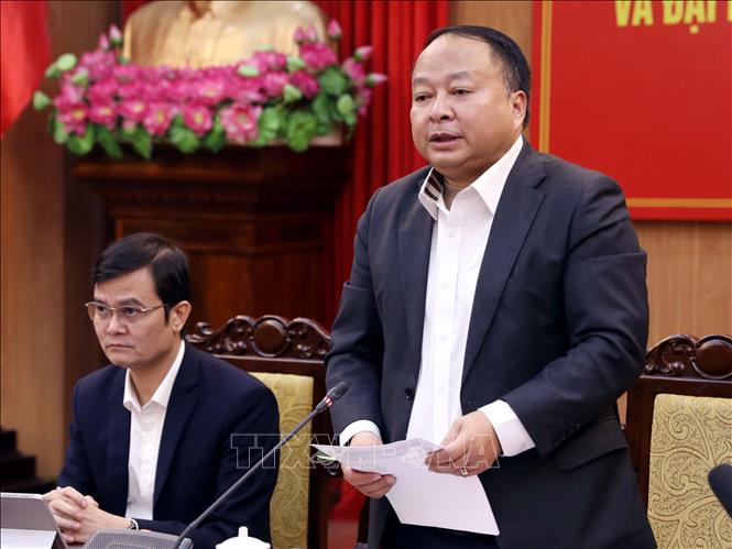 Chủ tịch UBND tỉnh Tuyên Quang Phan Huy Ngọc phát biểu. Ảnh: Quang Cường – TTXVN