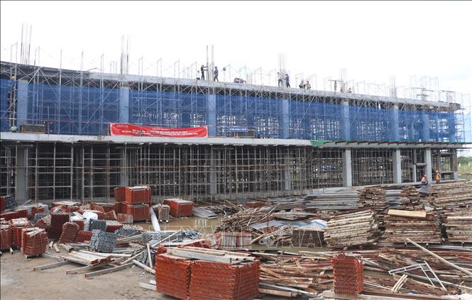 Công trường dự án Bệnh viện đa khoa Cà Mau. Ảnh: Tuấn Phi - TTXVN