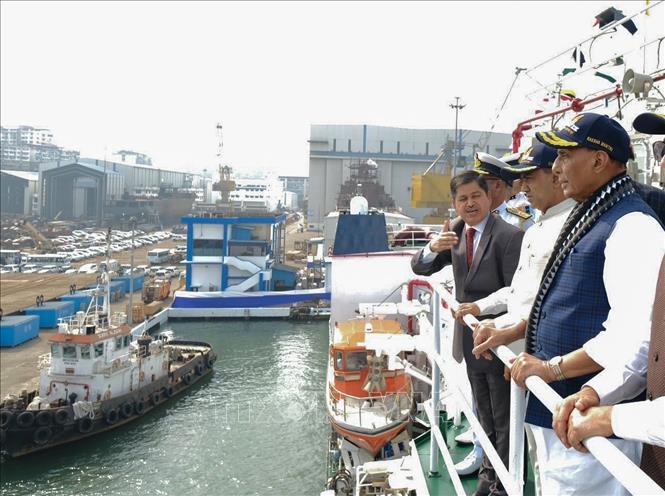 Bộ trưởng Quốc phòng Ấn Độ Rajnath Singh tại lễ hạ thủy tàu bảo vệ bờ biển Samudra Pratap ở bang Goa ngày 5/1/2026. Ảnh: ANI/TTXVN