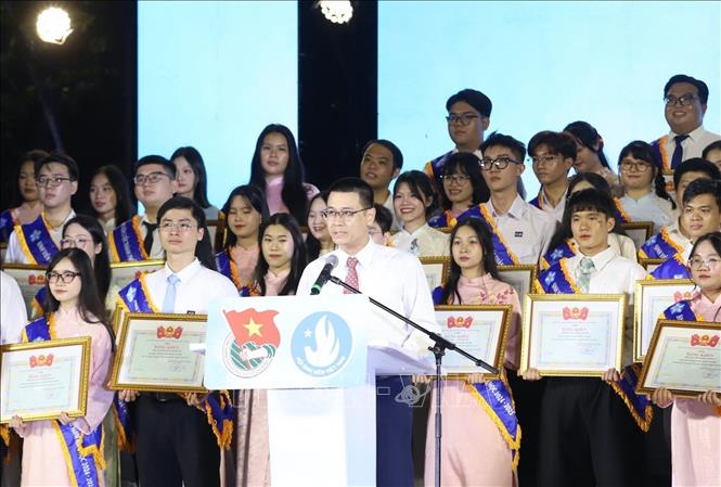 Phó Trưởng ban Tuyên giáo và Dân vận Thành ủy Thành phố Hồ Chí Minh Nguyễn Việt Long phát biểu. Ảnh: Thu Hương - TTXVN