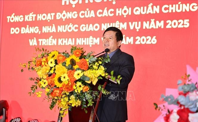 Đồng chí Đỗ Hồng Quân, Chủ tịch Liên hiệp các Hội Văn học nghệ thuật Việt Nam phát biểu tại hội nghị. Ảnh: Minh Đức - TTXVN