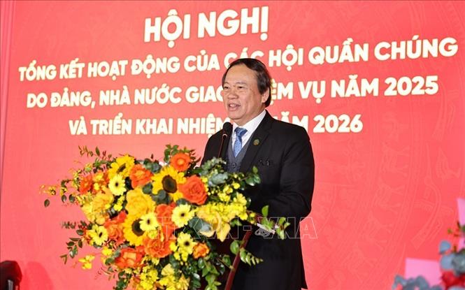 Đồng chí Vũ Trọng Kim - Chủ tịch Hội Cựu Thanh niên xung phong Việt Nam phát biểu tại hội nghị. Ảnh: Minh Đức - TTXVN