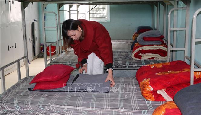 Nhà trường giữ ấm giấc ngủ cho học sinh Trường PTDT Bán trú Tiểu học xã biên giới Tùng Vài (Tuyên Quang) trong những ngày giá rét. Ảnh: Đức Thọ - TTXVN