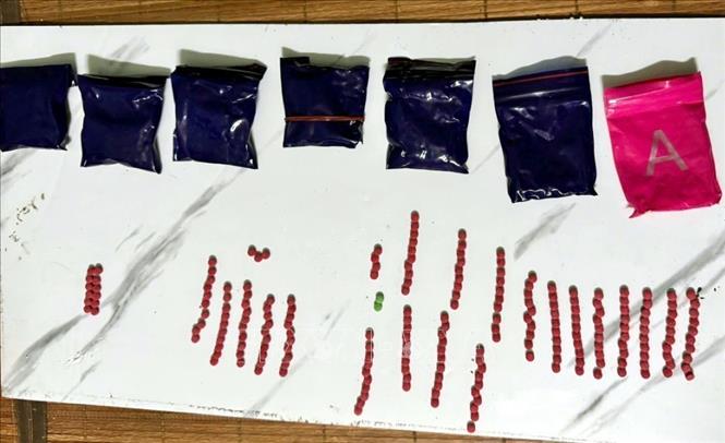 Số ma tuý tổng hợp bị lực lượng Công an thu giữ. Ảnh: TTXVN phát