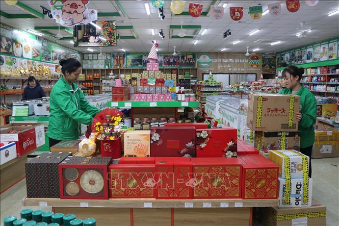 Hợp tác xã nông sản xanh Sáng Nhung (Tuyên Quang) đảm bảo nguồn thực phẩm, hàng hóa tại hệ thống các cửa hàng phục vụ Tết Nguyên đán Bính Ngọ 2026. Ảnh: Hoàng Hải - TTXVN