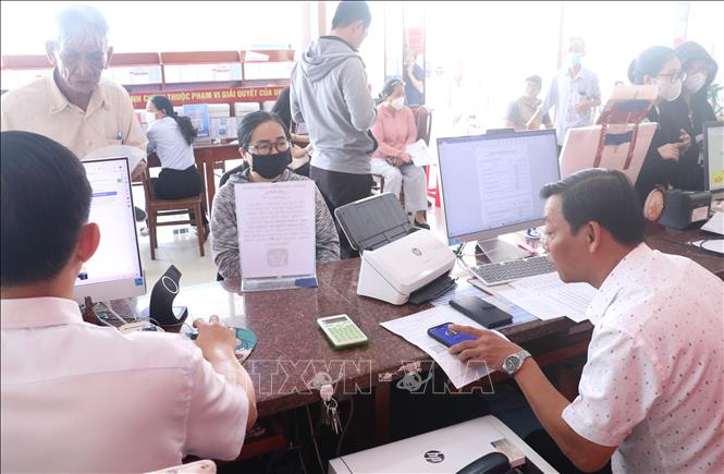 Phường Long An là địa phương dẫn đầu 96 xã, phường của tỉnh Tây Ninh về điểm số Bộ Chỉ số phục vụ người dân và doanh nghiệp trong thực hiện thủ tục hành chính. Ảnh: Bùi Giang – TTXVN 