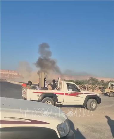 Hội đồng Chuyển tiếp miền Nam (STC) Yemen, lực lượng được Các Tiểu vương quốc Arập Thống nhất (UAE) ủng hộ đã và đang giao tranh với quân đội Chính phủ Yemen được Saudi Arabia ủng hộ tại 2 tỉnh chiến lược Hadramawt (ảnh) và Mahra, khiến căng thẳng ngày càng gia tăng tại Yemen. Theo STC, tính đến ngày 4/1, ít nhất 80 thành viên của lực lượng này đã thiệt mạng trong các cuộc giao tranh với lực lượng được Saudi Arabia hỗ trợ và trong các cuộc không kích diễn ra từ ngày 2/1. Ảnh: THX/TTXVN