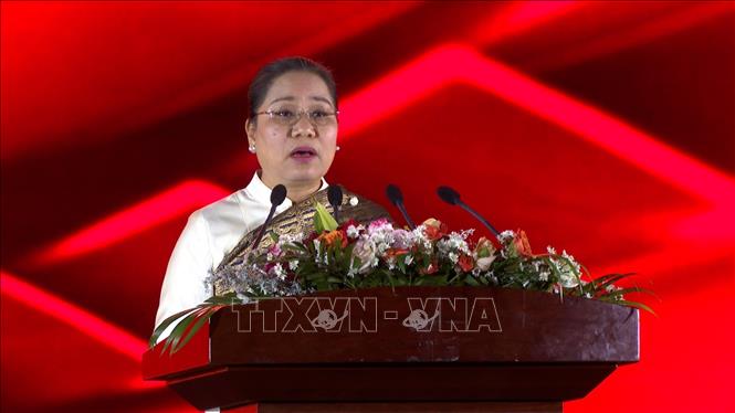 Bà Suansavanh Viyaketh, Bộ trưởng Bộ Văn hóa và Du lịch Lào phát biểu tại sự kiện. Ảnh: TTXVN phát
