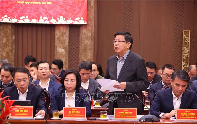 Phó Chủ tịch Thường trực UBND Thành phố Hà Nội Dương Đức Tuấn phát biểu. Ảnh: Văn Điệp - TTXVN 