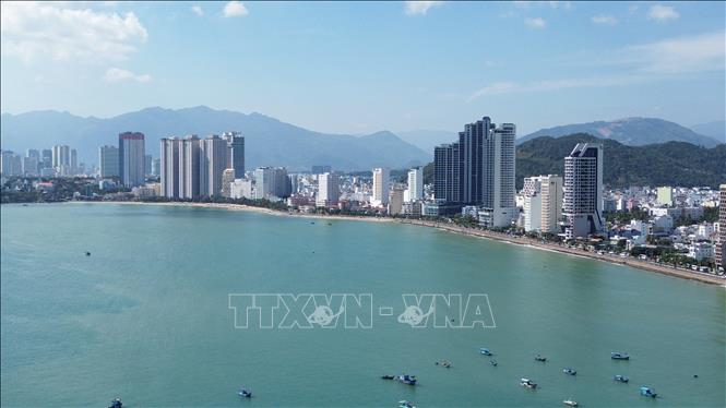 Tỉnh Khánh Hòa đang đẩy mạnh mở rộng không gian phát triển từ biển đảo. Ảnh: Nguyễn Thành - TTXVN
