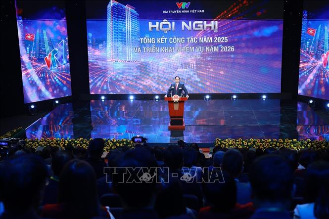 Thủ tướng Phạm Minh Chính phát biểu chỉ đạo Hội nghị tổng kết năm 2025 và triển khai nhiệm vụ 2026 của Đài truyền hình Việt Nam. Ảnh: Dương Giang-TTXVN 