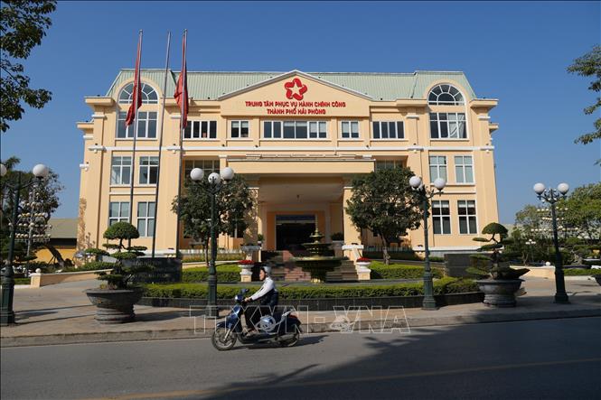 Trung tâm phục vụ hành chính công thành phố Hải Phòng. Ảnh Tiến Vĩnh – TTXVN