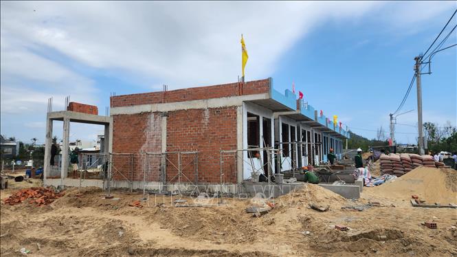 Khu tái định cư cho người dân bị thiên tai ở xã Đề Gi. Ảnh: Sỹ Thắng-TTXVN