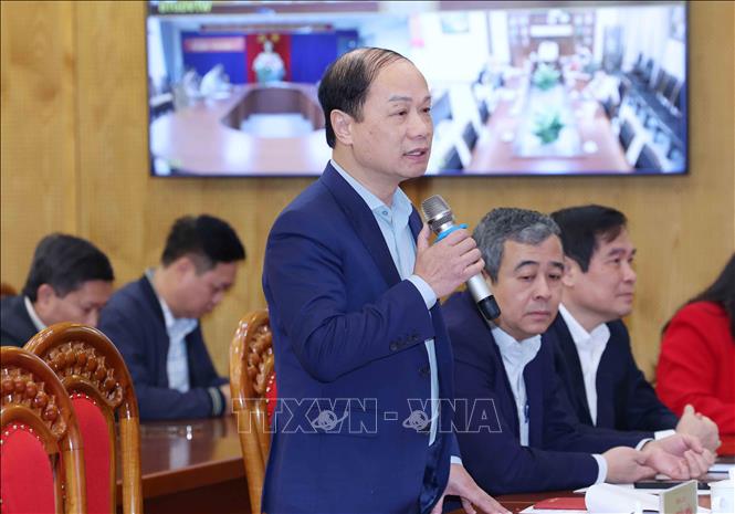 Đồng chí Phạm Tất Thắng, Uỷ viên Trung ương Đảng, Phó Trưởng Ban Tuyên giáo và Dân vận Trung ương phát biểu tại hội nghị. Ảnh: Phương Hoa - TTXVN