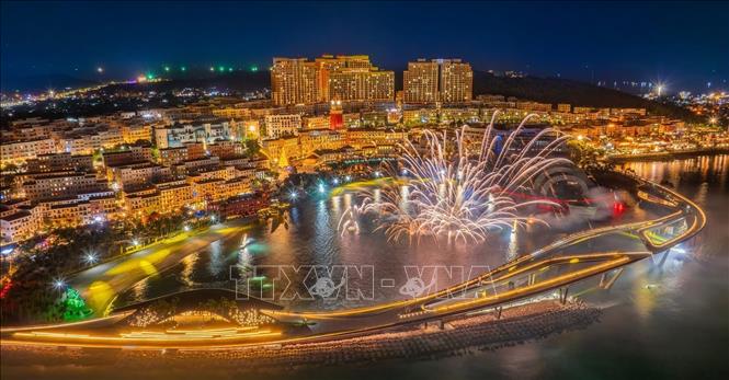 Một góc phía Nam đảo Phú Quốc về đêm. Ảnh: TTXVN phát
