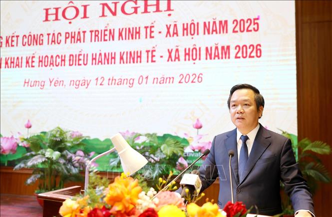 Chủ tịch UBND tỉnh Hưng Yên Phạm Quang Ngọc phát biểu tại hội nghị. Ảnh: Thế Duyệt – TTXVN