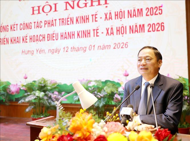 Chủ tịch HĐND tỉnh Hưng Yên Trần Quốc Văn phát biểu tại hội nghị. Ảnh: Thế Duyệt – TTXVN