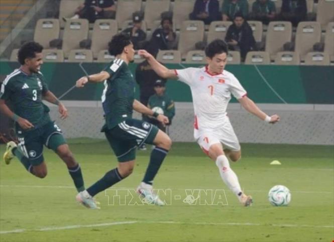 Đình Bắc ghi bàn mở tỷ số cho U23 Việt Nam. Ảnh: Nguồn AFC/TTXVN phát