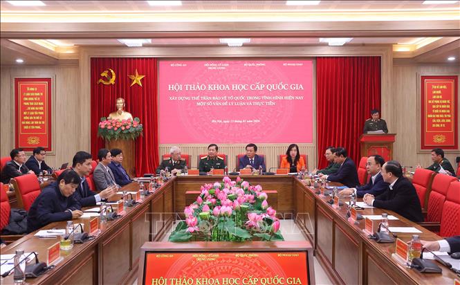Hội thảo khoa học cấp quốc gia: “Xây dựng thế trận bảo vệ Tổ quốc trong tình hình hiện nay-Một số vấn đề lý luận và thực tiễn”.Ảnh: Văn Điệp – TTXVN