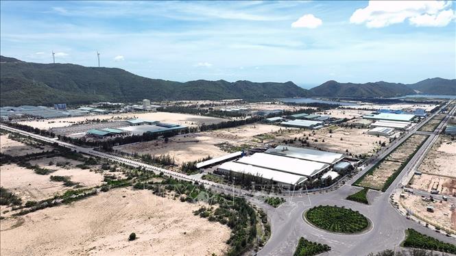A corner of the Nhon Hoi Economic Zone in Quy Nhon ward. VNA Photo: Vũ Sinh