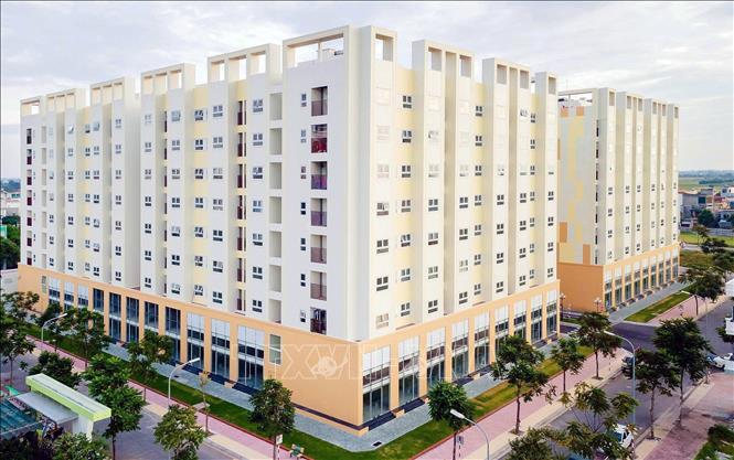 Dự án nhà ở xã hội khu C phường Vũ Phúc (tỉnh Hưng Yên) do Công ty Cổ phần Đầu tư xuất nhập khẩu Thăng Long hoàn thành xây dựng từ năm 2023, gồm 2 tòa nhà 9 tầng với gần 500 căn hộ. Ảnh: Nguyễn Công Hải - TTXVN