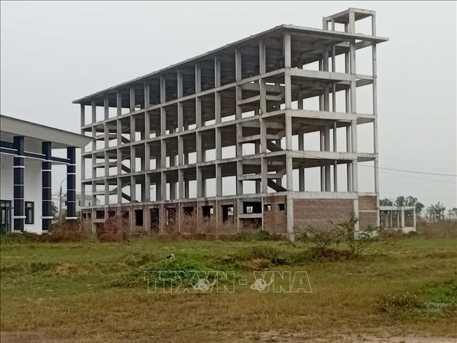 Dự án Trung tâm dạy nghề Y tá điều dưỡng quốc tế tại xã Lưu Vệ bị chậm tiến độ, gây bức xúc trong nhân dân. Ảnh: Nguyễn Nam-TTXVN
