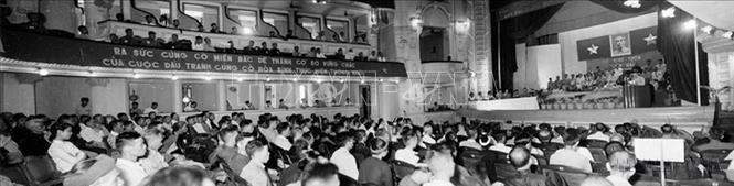 Đại hội Mặt trận Dân tộc thống nhất toàn quốc họp tại thủ đô Hà Nội từ 5 - 10/9/1955. Ảnh: Đức Hóa - TTXVN