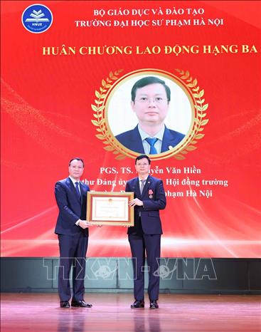 PGS.TS Nguyễn Văn Hiền, tân Giám đốc Sở  Sở GD&ĐT thành phố Hà Nội vinh dự được Chủ tịch nước trao tặng Huân chương Lao động hạng Ba trong năm 2025 vừa qua. Ảnh (tư liệu): Thanh Tùng - TTXVN