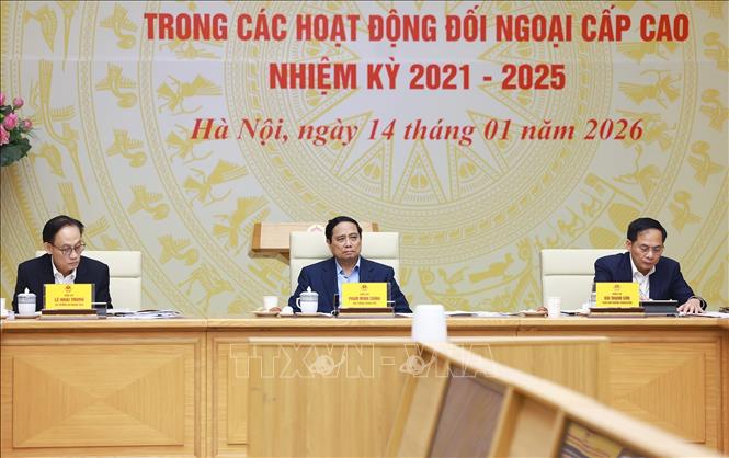 Thủ tướng Phạm Minh Chính chủ trì Hội nghị tổng kết công tác đôn đốc, triển khai các cam kết, thoả thuận trong các hoạt động đối ngoại cấp cao. Ảnh: Dương Giang-TTXVN