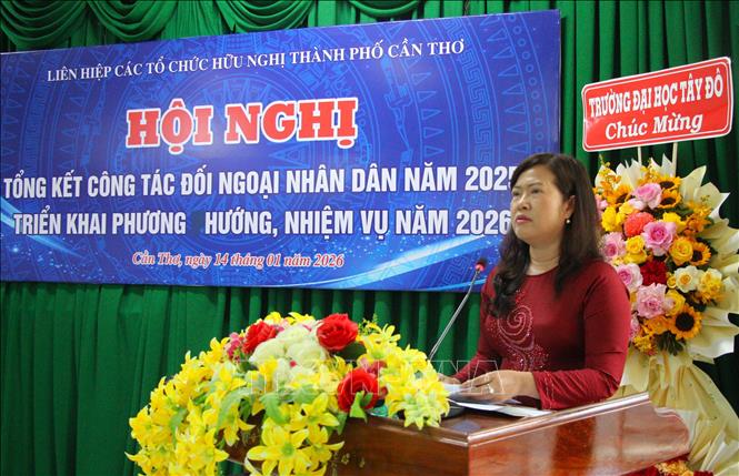 Bà Nguyễn Thị Ngọc Điệp, Phó Chủ tịch UBND thành phố Cần Thơ, chỉ đạo công tác đối ngoại nhân dân năm 2026. Ảnh: Nguyễn Hằng – TTXVN