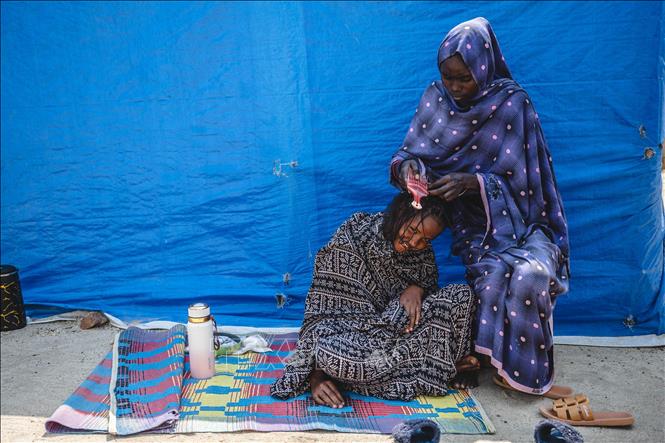 Người dân tại trại tị nạn ở ngoại ô Juba, Nam Sudan. Ảnh: THX/TTXVN