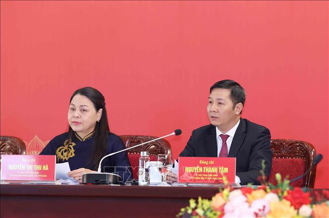 Đồng chí Nguyễn Thành Tâm, Uỷ viên Trung ương Đảng, Phó Trưởng Ban Tổ chức Trung ương trả lời câu hỏi của phóng viên. Ảnh: Phương Hoa - TTXVN