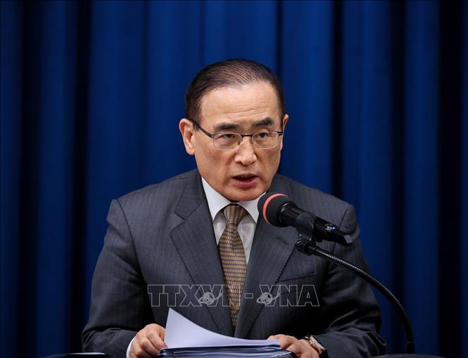 Cố vấn An ninh Quốc gia Hàn Quốc Wi Sung Lac phát biểu trong một cuộc họp báo tại Seoul. Ảnh: Yonhap/TTXVN