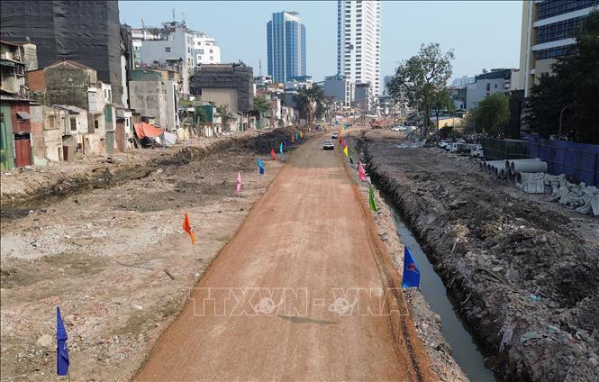 Đến ngày 15/1, toàn tuyến sẽ được thông xe kỹ thuật, đảm bảo đúng tiến độ toàn dự án. Ảnh: Quốc Khánh - TTXVN