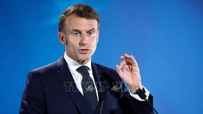 Tổng thống Pháp Emmanuel Macron cảnh báo về “hậu quả dây chuyền chưa từng có” nếu chủ quyền của một quốc gia châu Âu và đồng minh bị ảnh hưởng. Ảnh: IRNA/TTXVN