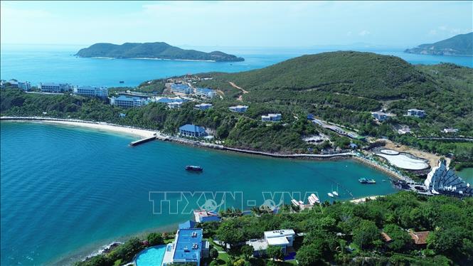 An aerial view of Tri Nguyen island, Nha Trang ward, Khanh Hoa province. VNA Photo: Nguyễn Thành