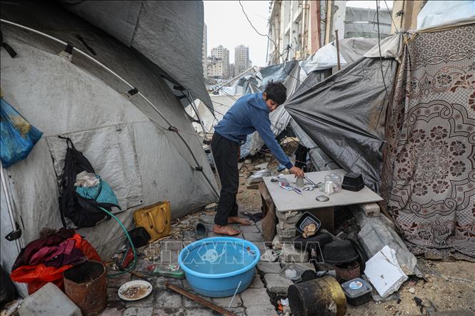 Người dân tại Gaza. Ảnh: THX/TTXVN