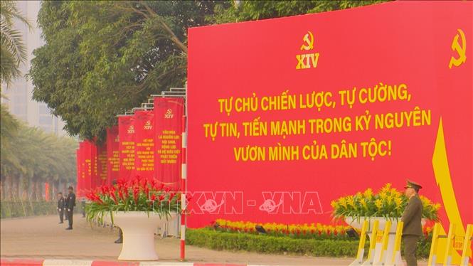 An ninh được tăng cường xung quanh khu vực Trung tâm Hội nghị Quốc gia (phường Từ Liêm, Hà Nội). Ảnh: Hùng Mạnh - TTXVN.