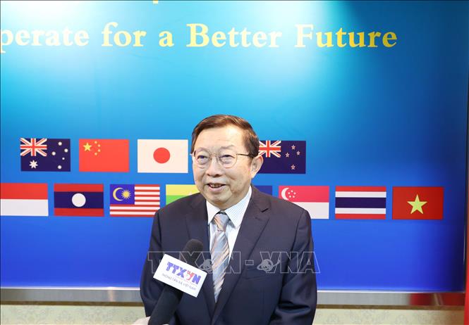 Ông Hứa Ninh Ninh, Chủ tịch Ủy ban Hợp tác công nghiệp trong khuôn khổ Hiệp định Đối tác kinh tế toàn diện khu vực (RCEP) trả lời phỏng vấn phóng viên TTXVN tại Bắc Kinh. Ảnh: Quang Hưng-PV TTXVN tại Trung Quốc