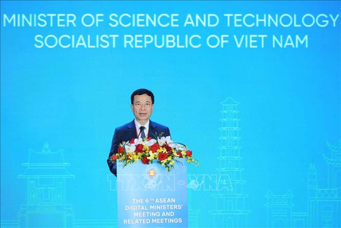 Bộ trưởng Bộ Khoa học và Công nghệ Nguyễn Mạnh Hùng phát biểu khai mạc. Ảnh: Hoàng Hiếu - TTXVN