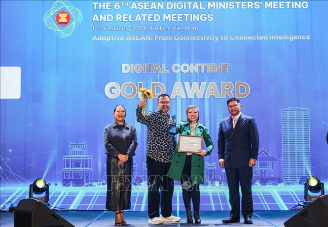 Giải Vàng hạng mục Nội dung số (Digital Content) - Giải thưởng Số ASEAN 2026 được trao cho Enfiniti Interactive Xperiences Sdn Bhd - Malaysia. Ảnh: Hoàng Hiếu - TTXVN