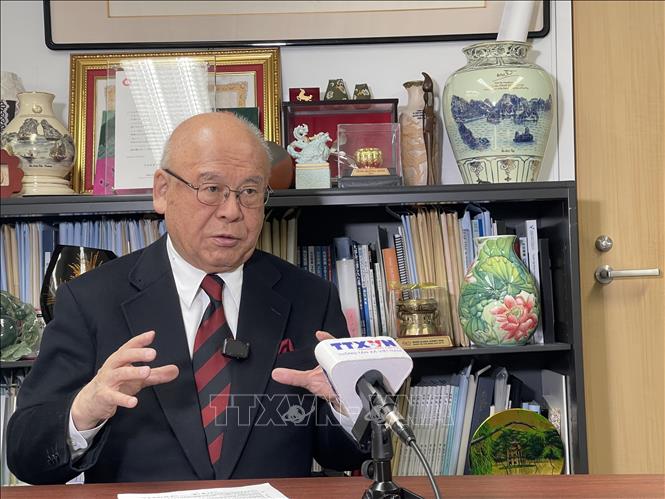Ông Takebe Tsutomu, Cố vấn đặc biệt Liên minh nghị sĩ hữu nghị Nhật - Việt, Cựu Tổng thư ký Đảng Dân chủ tự do, kỳ vọng Đại hội XIV sẽ thúc đẩy cải cách giáo dục, khoa học – công nghệ và phát triển nguồn nhân lực chất lượng cao. Ảnh: Xuân Giao - PV TTXVN tại Nhật Bản