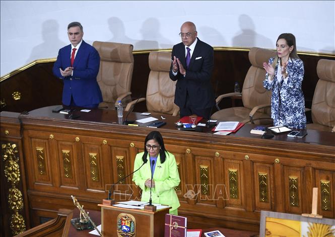 Tổng thống lâm thời Venezuela Delcy Rodriguez trình bày báo cáo thường niên trước Quốc hội ở Caracas ngày 15/1/2026. Ảnh: THX/TTXVN