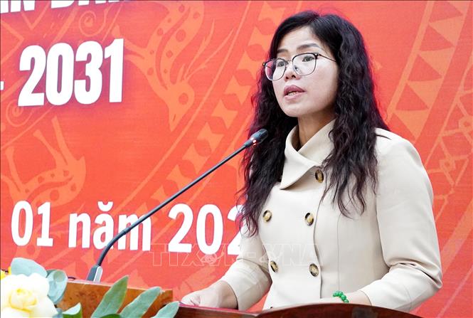 Giám đốc Sở Văn hóa, Thể thao và Du lịch tỉnh Quảng Ngãi Phạm Thị Trung phát biểu. Ảnh: Lê Phước Ngọc - TTXVN